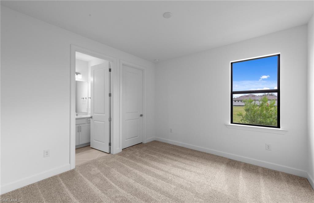 COUNTRY CLUB - Residential