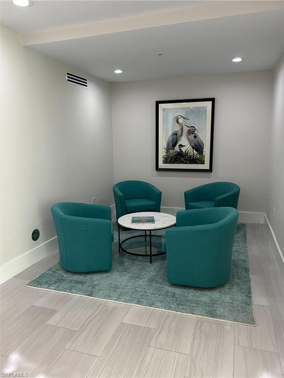 VANDERBILT BAY - Residential