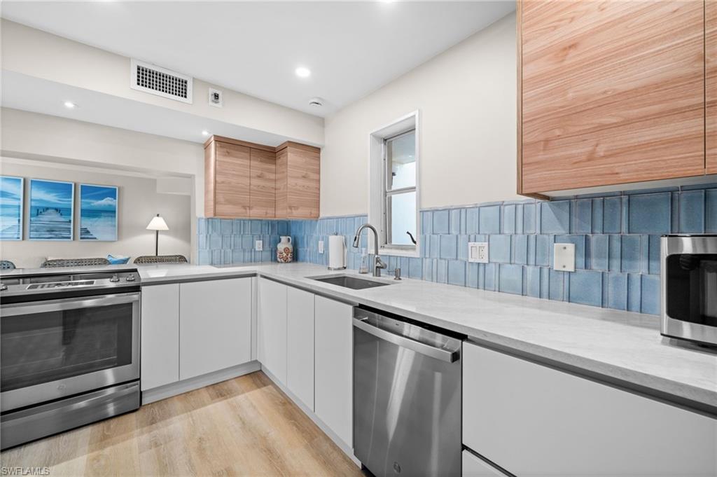 NAPLES BATH AND TENNIS CLUB - Residential Lease