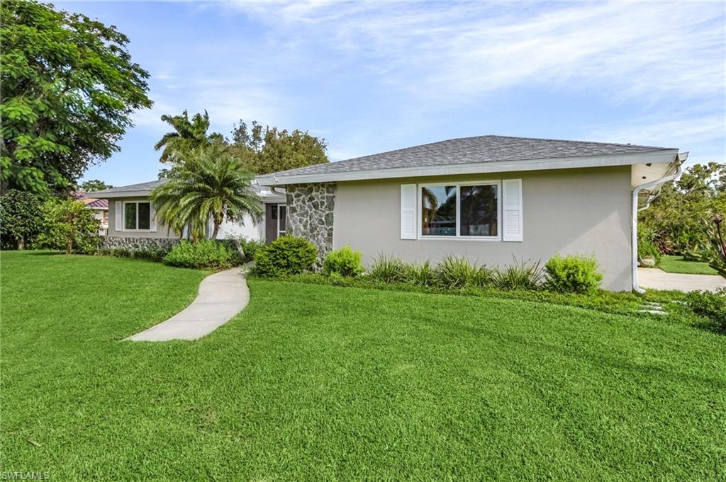 YACHT CLUB COLONY - Residential