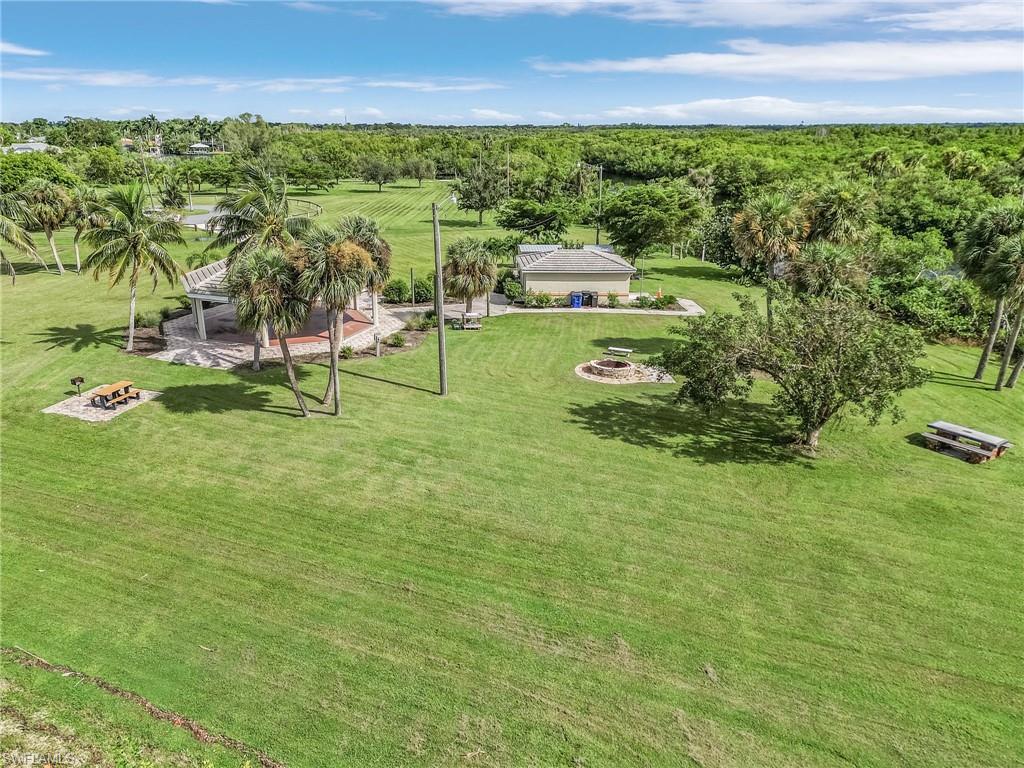 YACHT CLUB COLONY - Residential