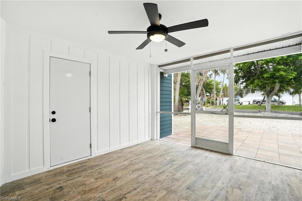 HOLIDAY SHORES - Residential