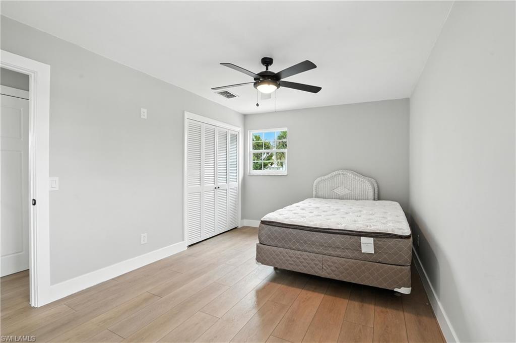 HOLIDAY SHORES - Residential