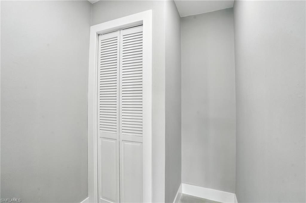 HOLIDAY SHORES - Residential