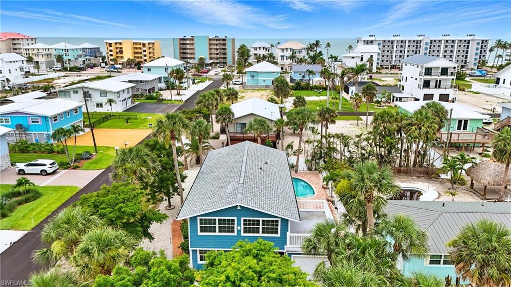 HOLIDAY SHORES - Residential