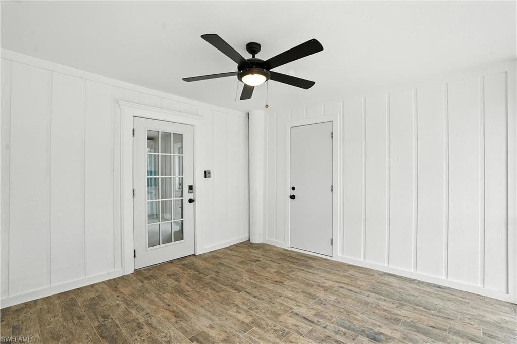 HOLIDAY SHORES - Residential