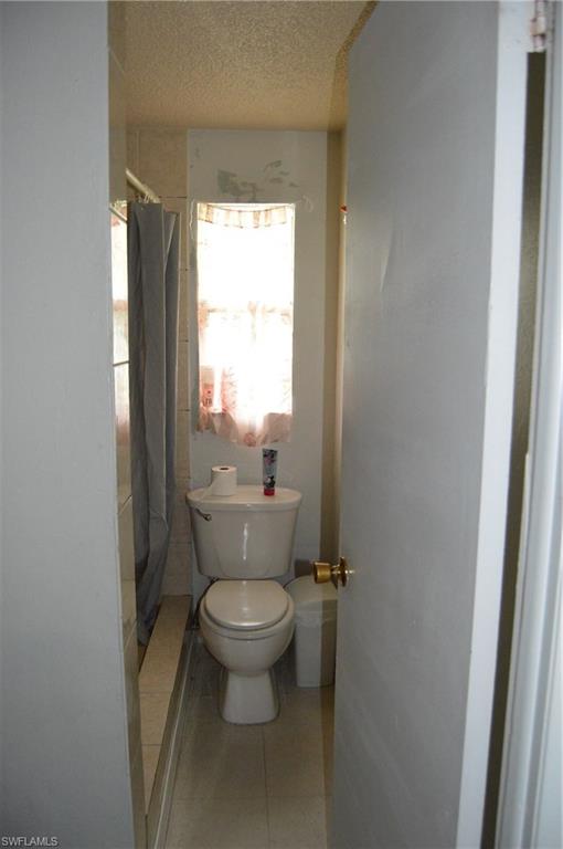 NAPLES MANOR - Residential