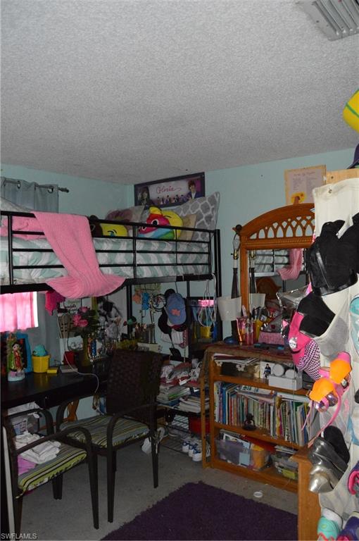 NAPLES MANOR - Residential