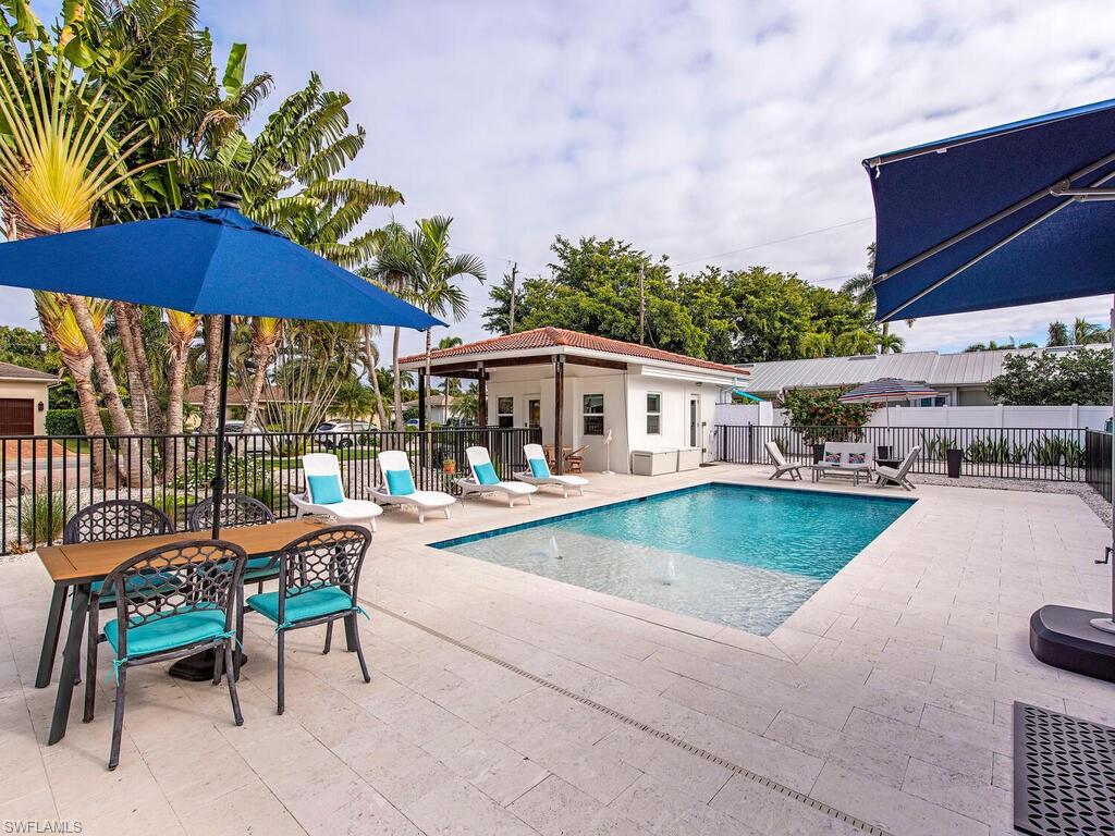 OLDE NAPLES - Residential