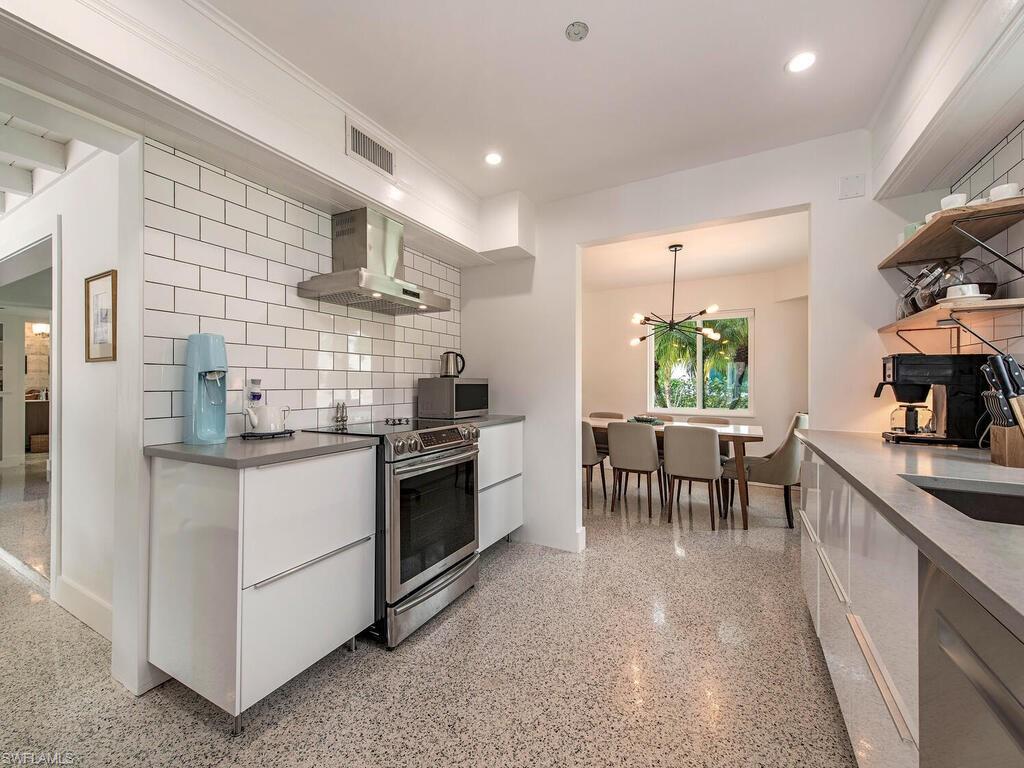 OLDE NAPLES - Residential