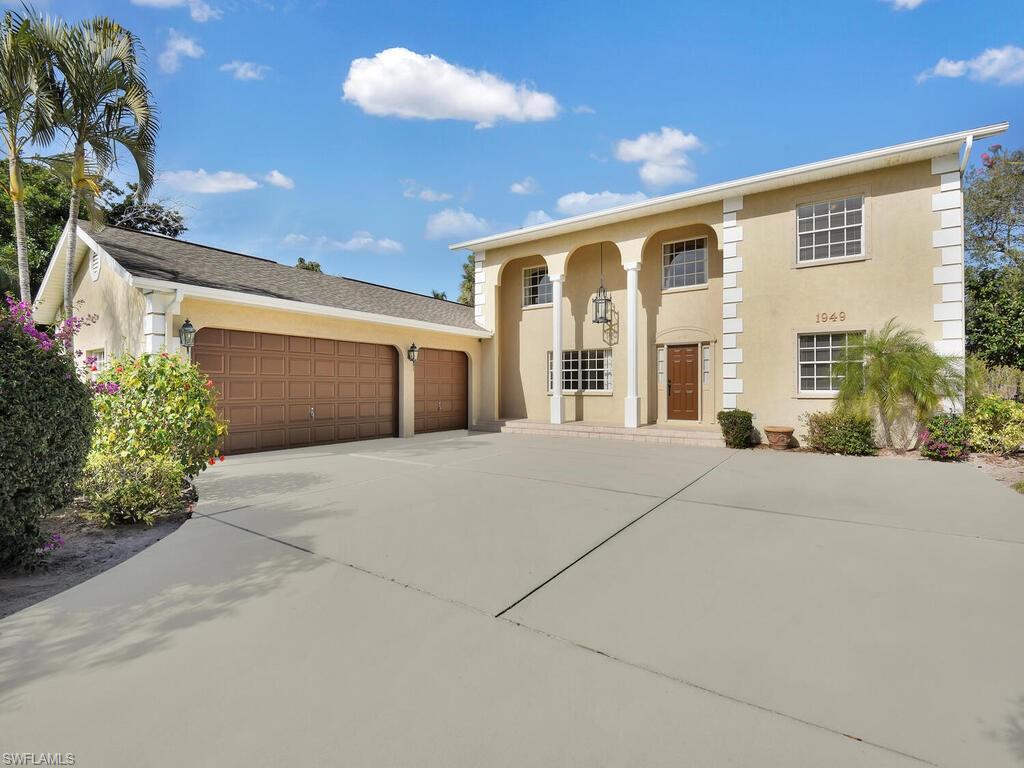 IMPERIAL GOLF ESTATES - Residential