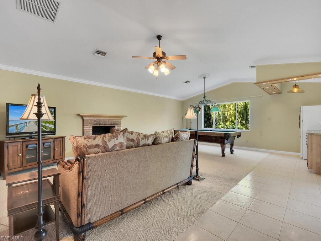 IMPERIAL GOLF ESTATES - Residential