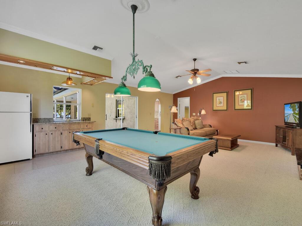 IMPERIAL GOLF ESTATES - Residential