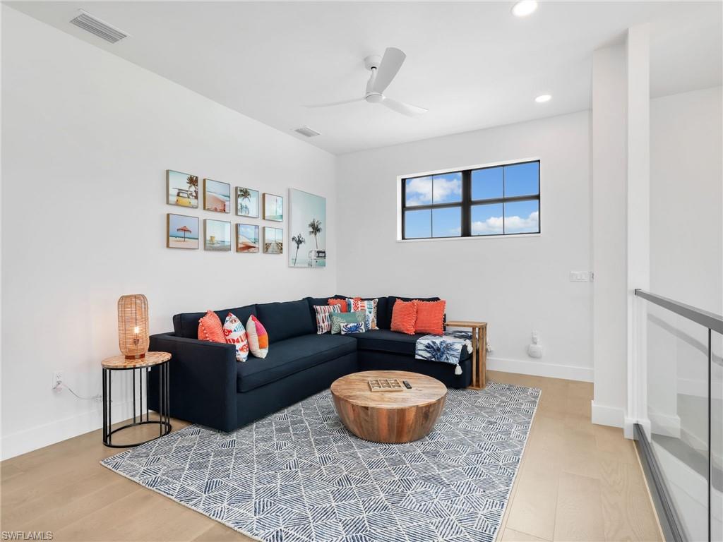 MARCO BEACH - Residential