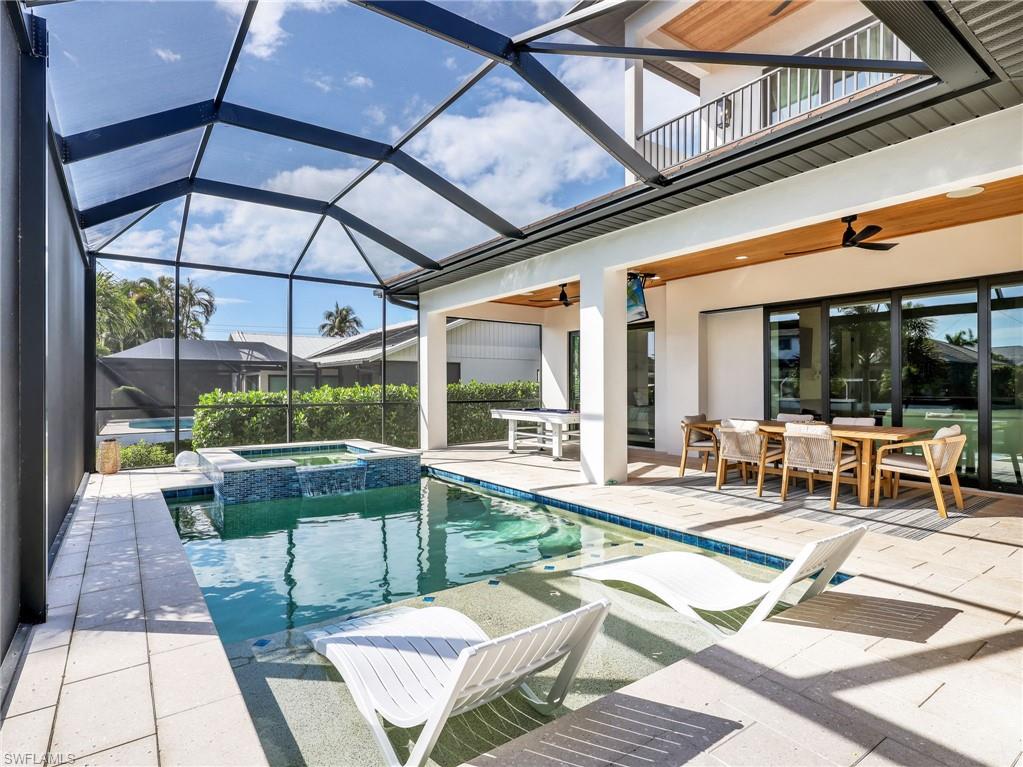 MARCO BEACH - Residential