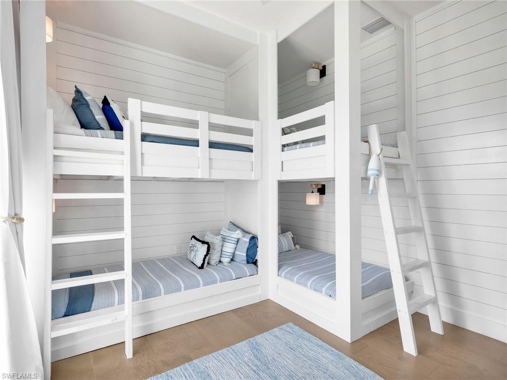 MARCO BEACH - Residential