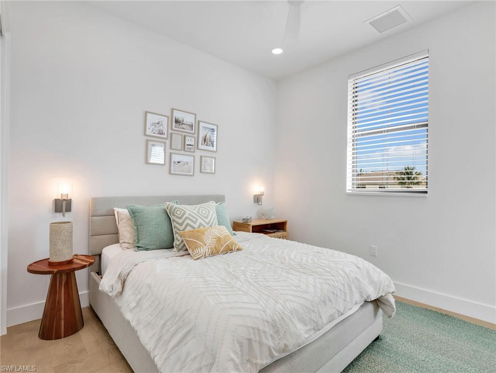 MARCO BEACH - Residential