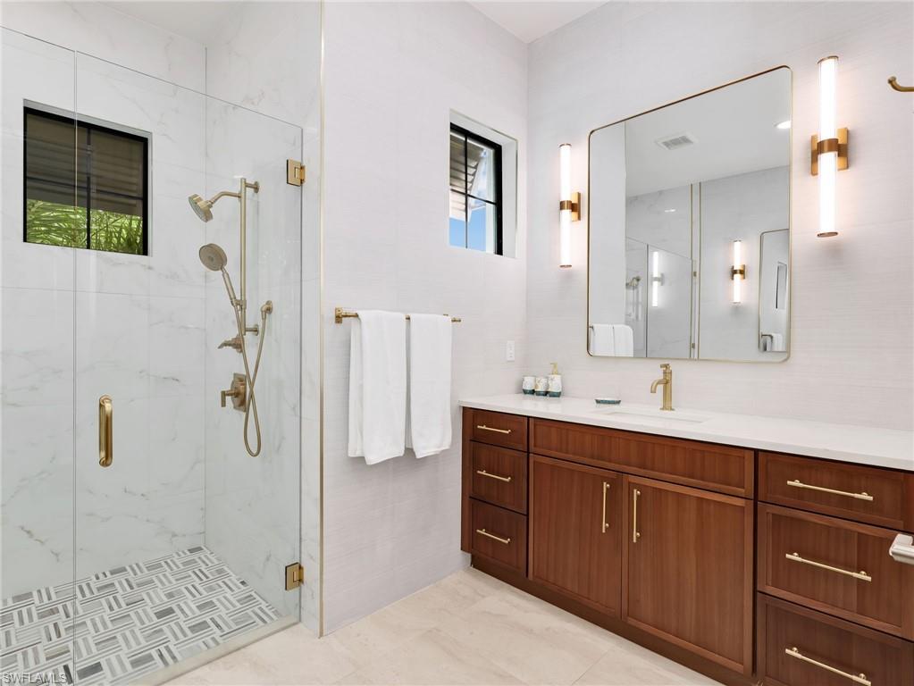 MARCO BEACH - Residential