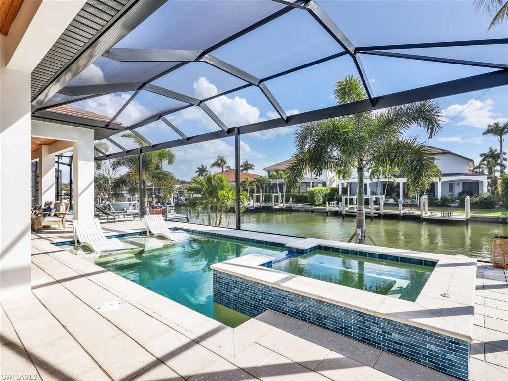 MARCO BEACH - Residential