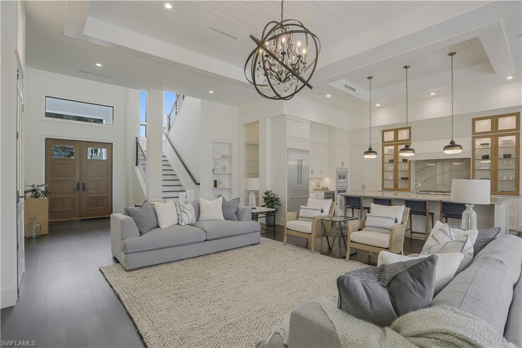 PARK SHORE - Residential