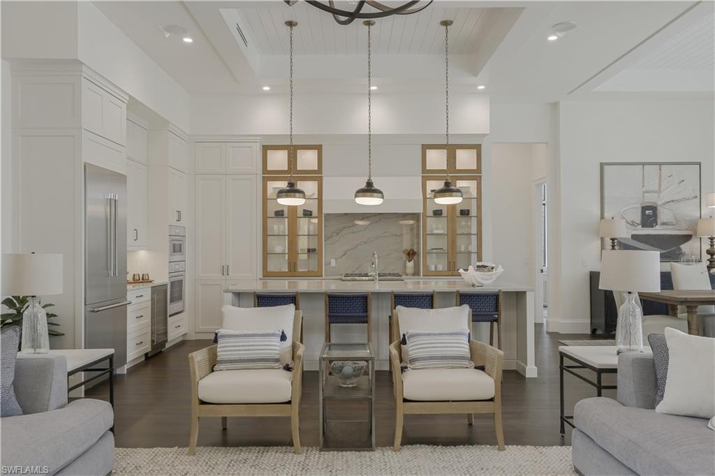 PARK SHORE - Residential