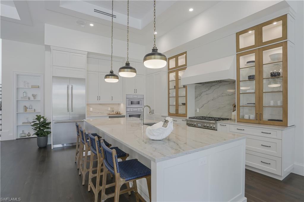 PARK SHORE - Residential