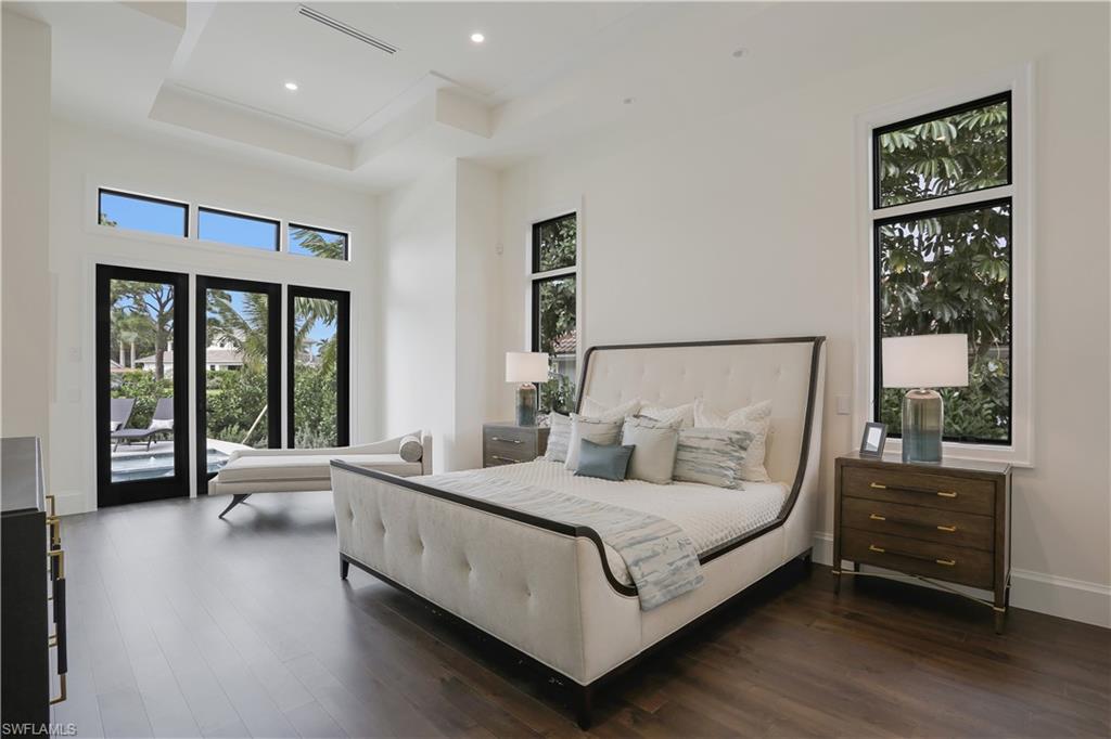 PARK SHORE - Residential