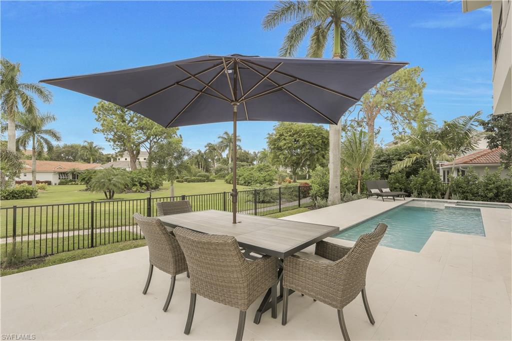 PARK SHORE - Residential