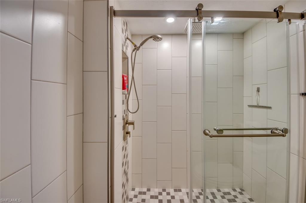 MARLOU VILLAS CONDO - Residential