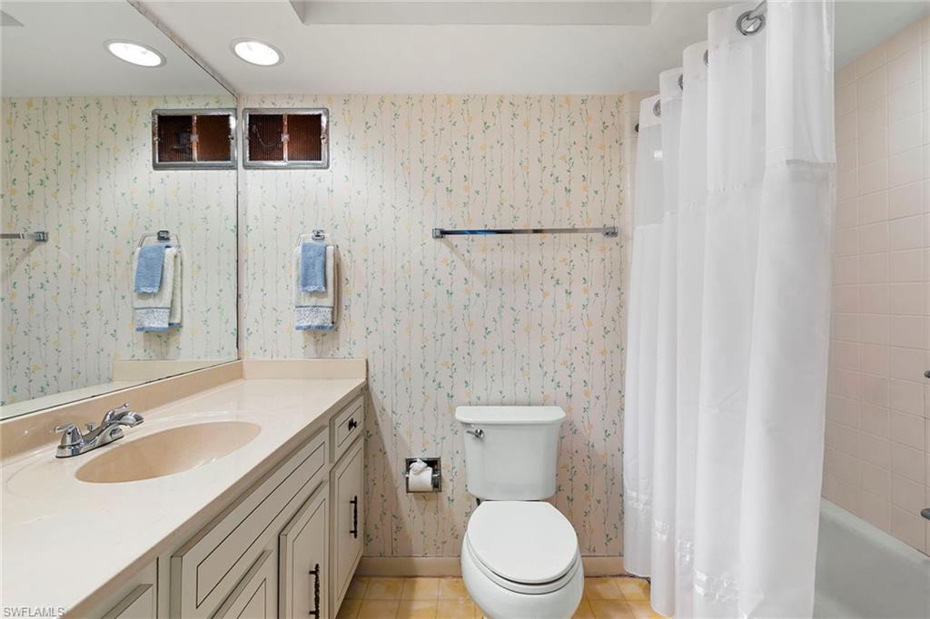 WILDERNESS COUNTRY CLUB - Residential