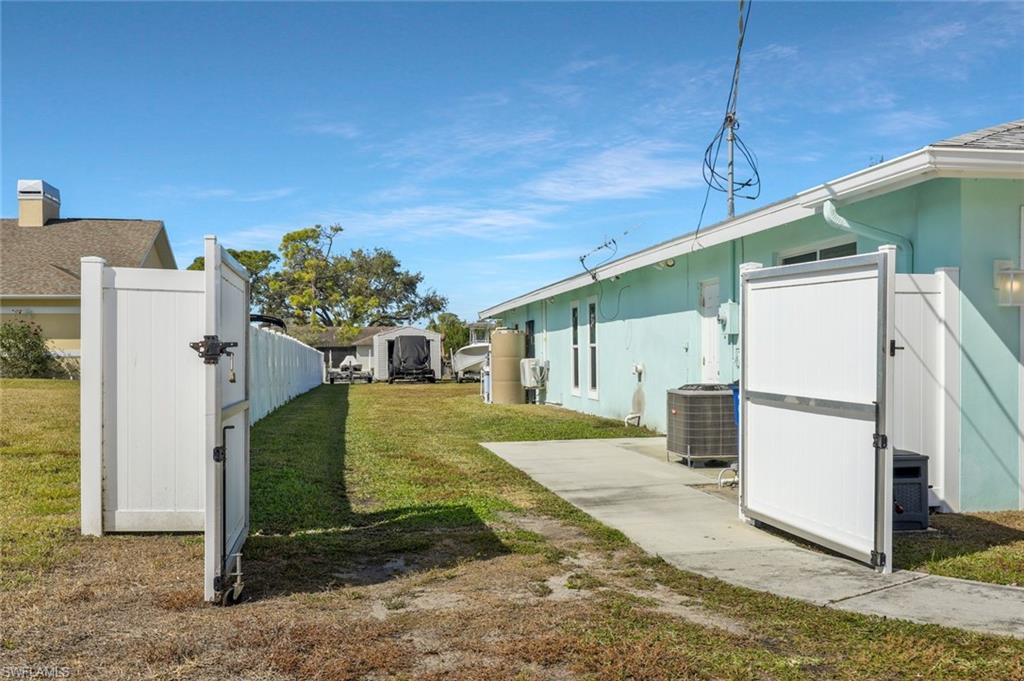 ESTERO RIVER HEIGHTS - Residential