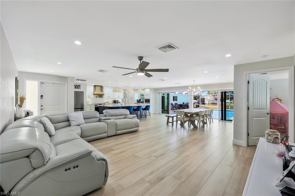 ESTERO RIVER HEIGHTS - Residential