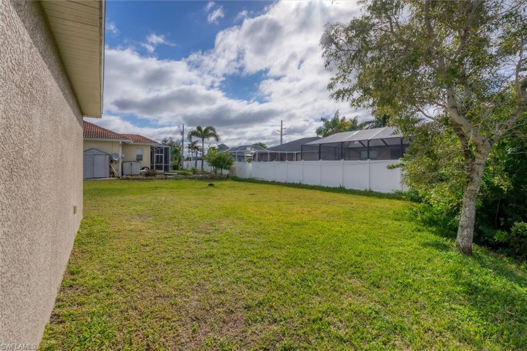 CAPE CORAL - Residential