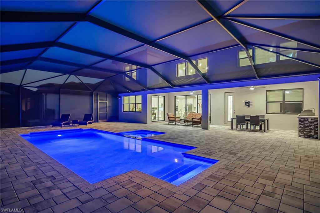 19445 The Place BLVD