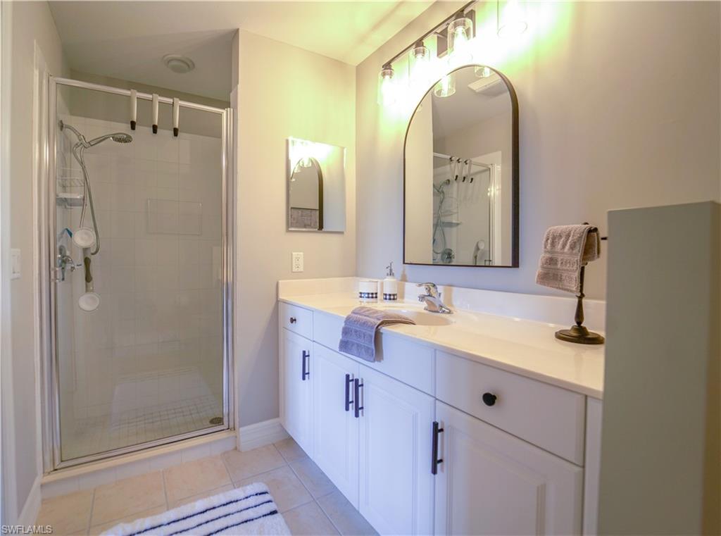 BRITANNIA II - Residential Lease