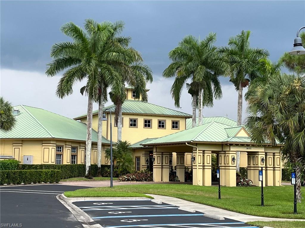 BRITANNIA II - Residential Lease