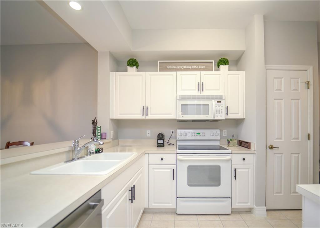 BRITANNIA II - Residential Lease