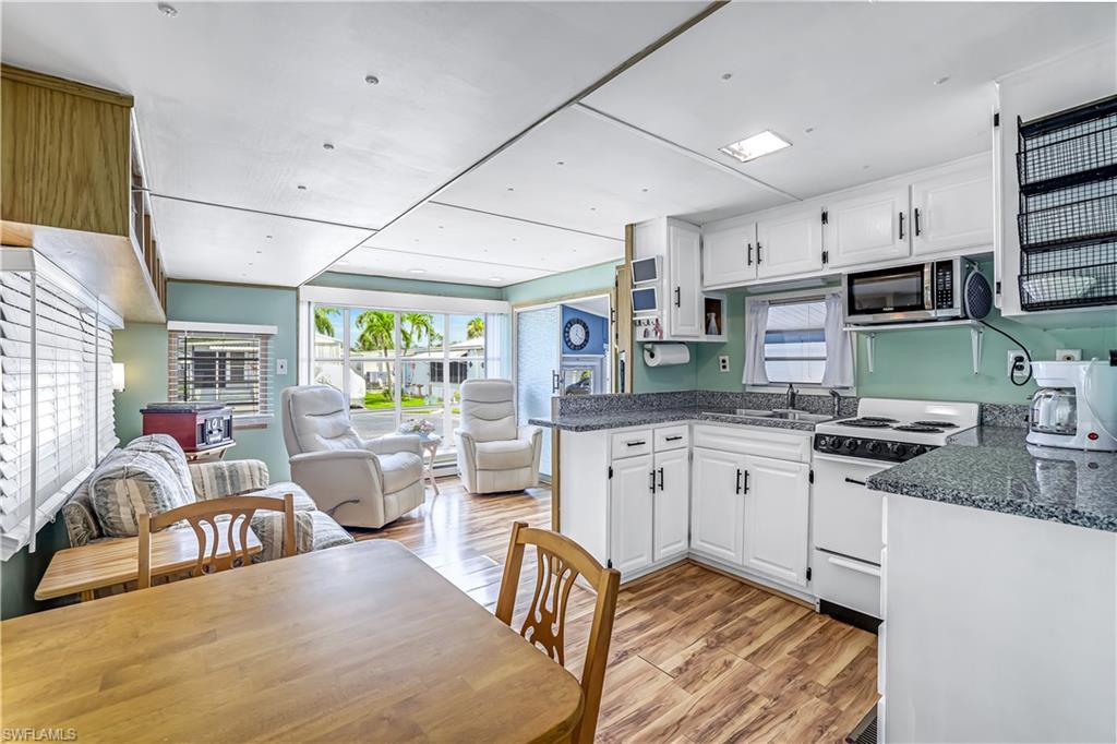 ENCHANTING SHORES - Residential