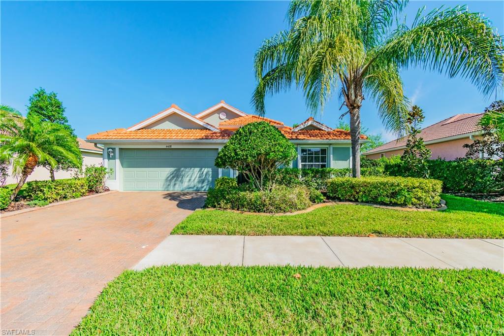 WINDWARD BAY - Residential