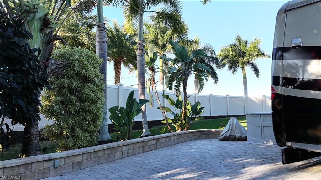 PELICAN LAKE RV RESORT - Land