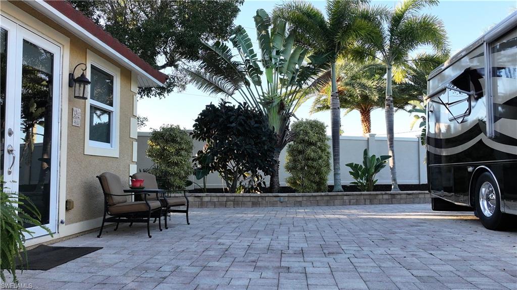 PELICAN LAKE RV RESORT - Land