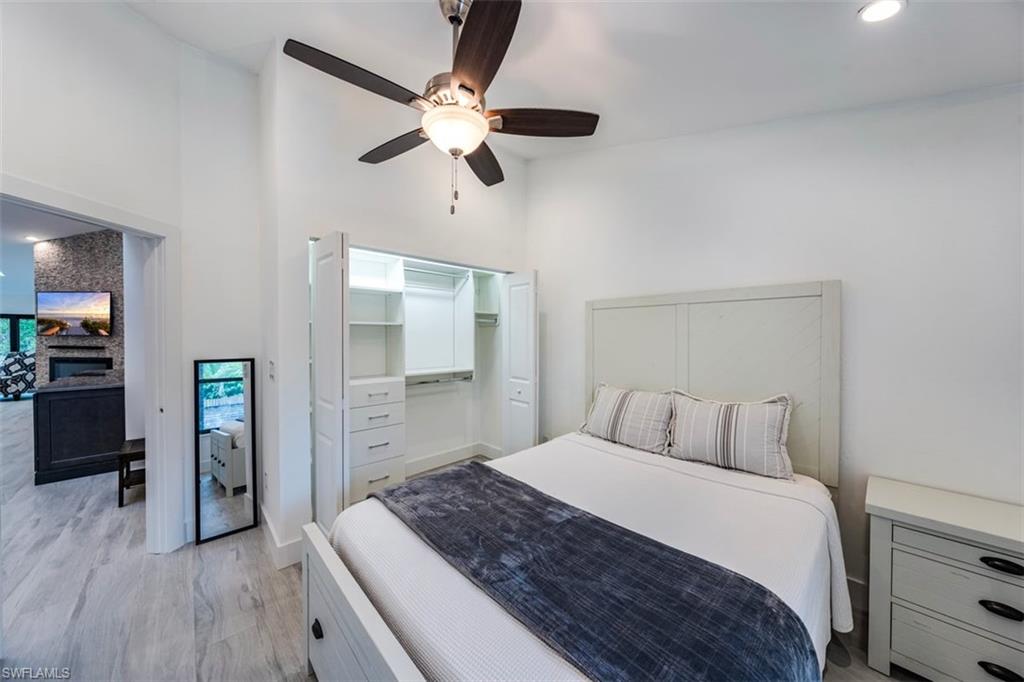 VILLAS OF PARK SHORE - Residential