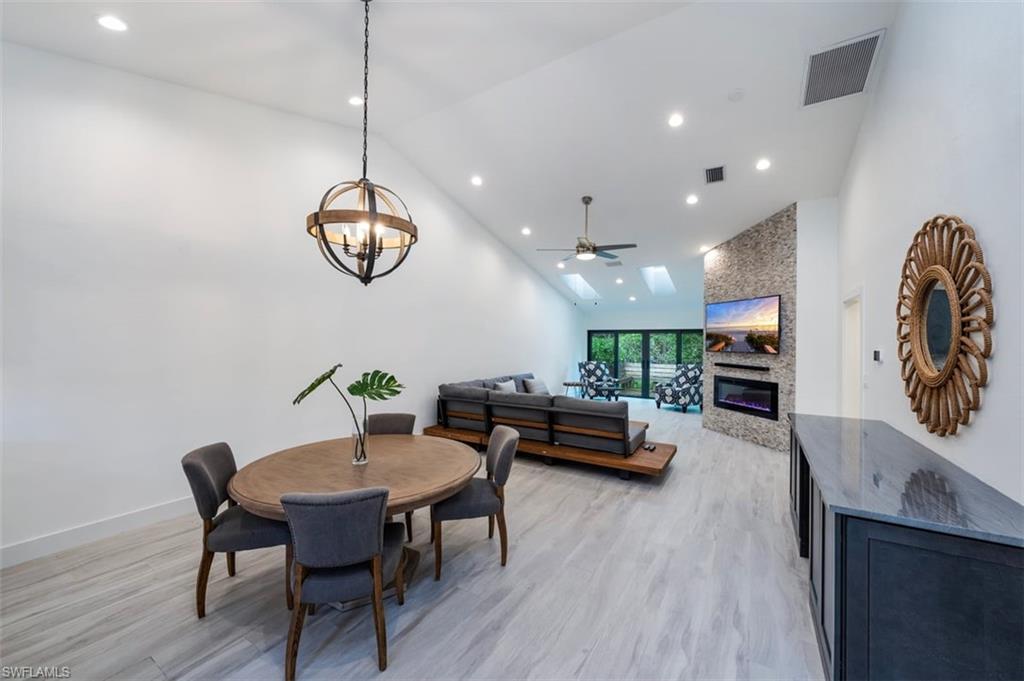 VILLAS OF PARK SHORE - Residential