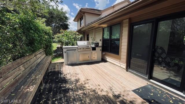 VILLAS OF PARK SHORE - Residential