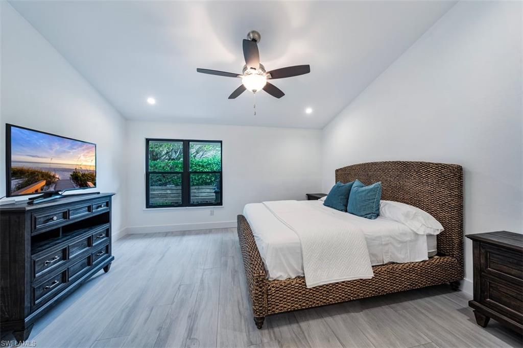 VILLAS OF PARK SHORE - Residential