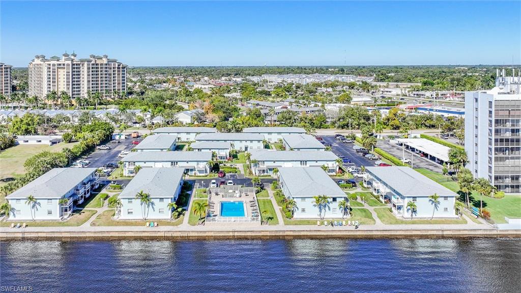 PALMS AT WATERS EDGE - Residential