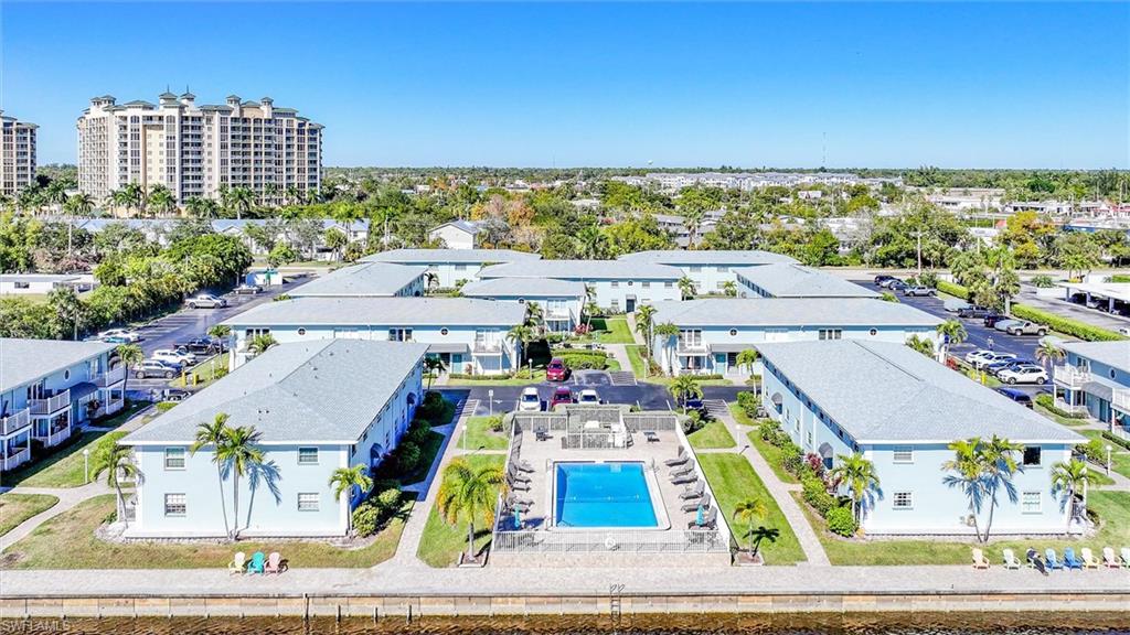 PALMS AT WATERS EDGE - Residential