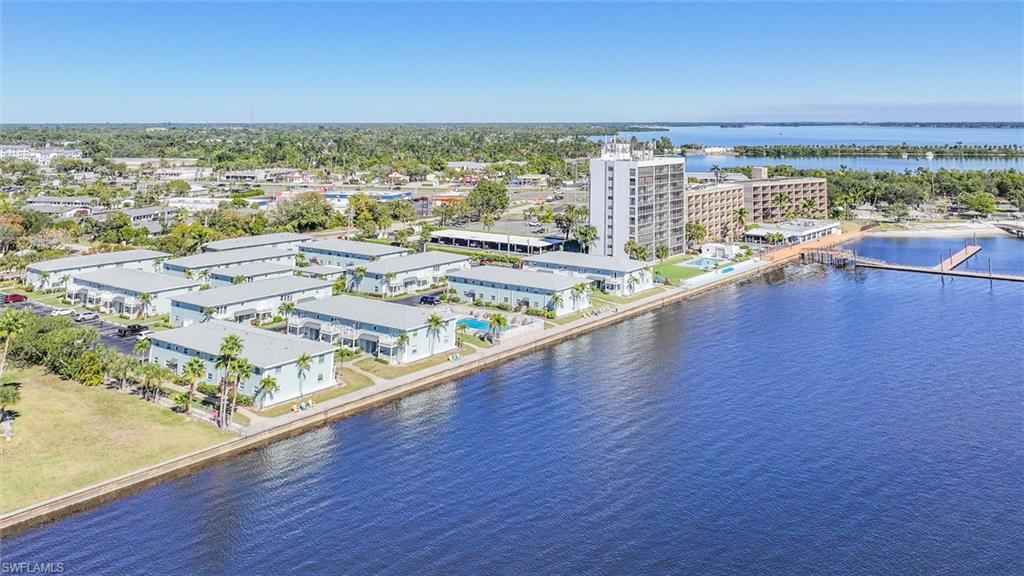 PALMS AT WATERS EDGE - Residential