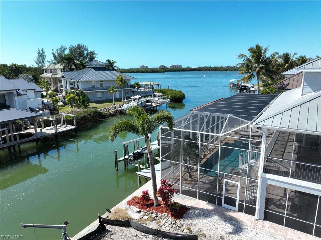 LITTLE HICKORY SHORES - Land