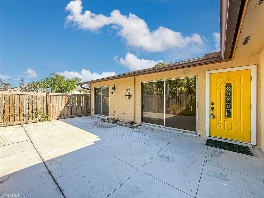 ROYAL WOODS - Residential